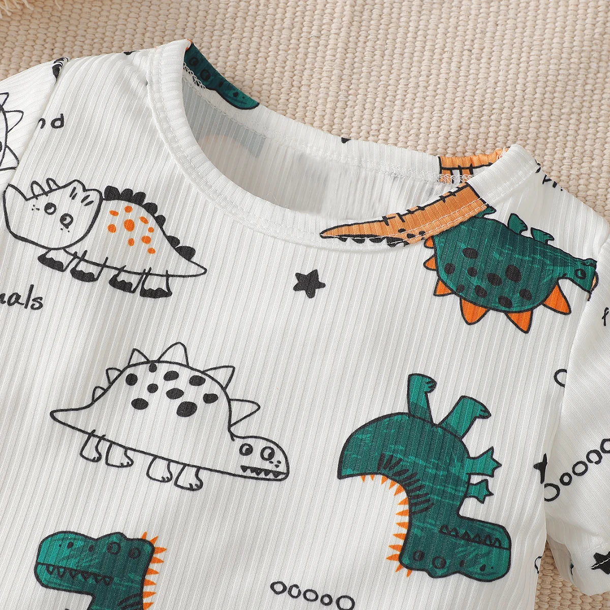 Summer Dinosaur & Letter Print T-Shirt and Shorts Set for Boys and Girls