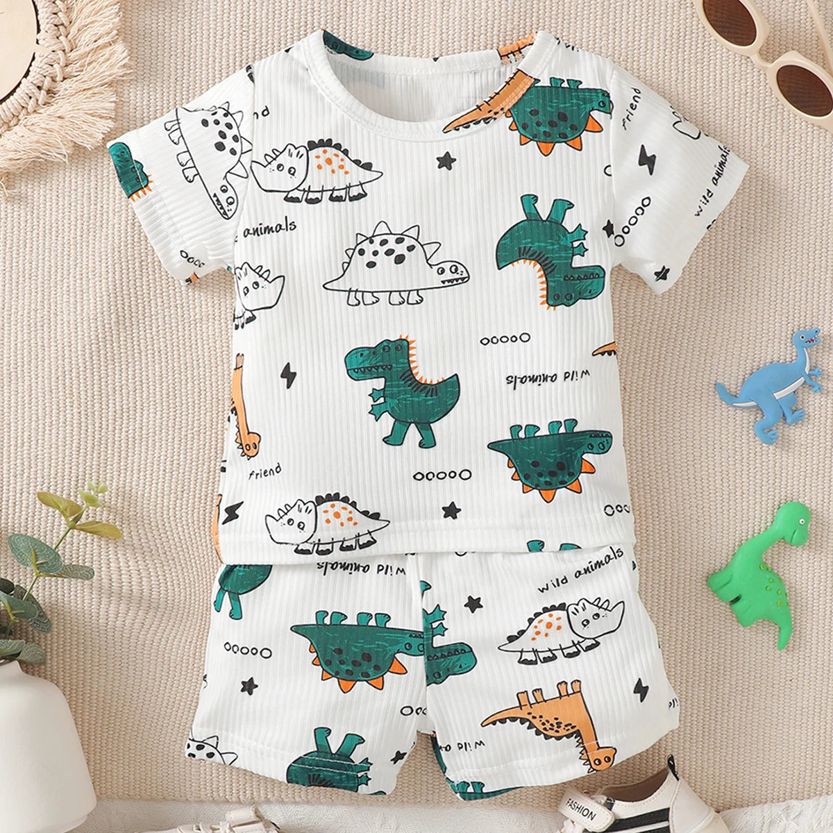 Summer Dinosaur & Letter Print T-Shirt and Shorts Set for Boys and Girls