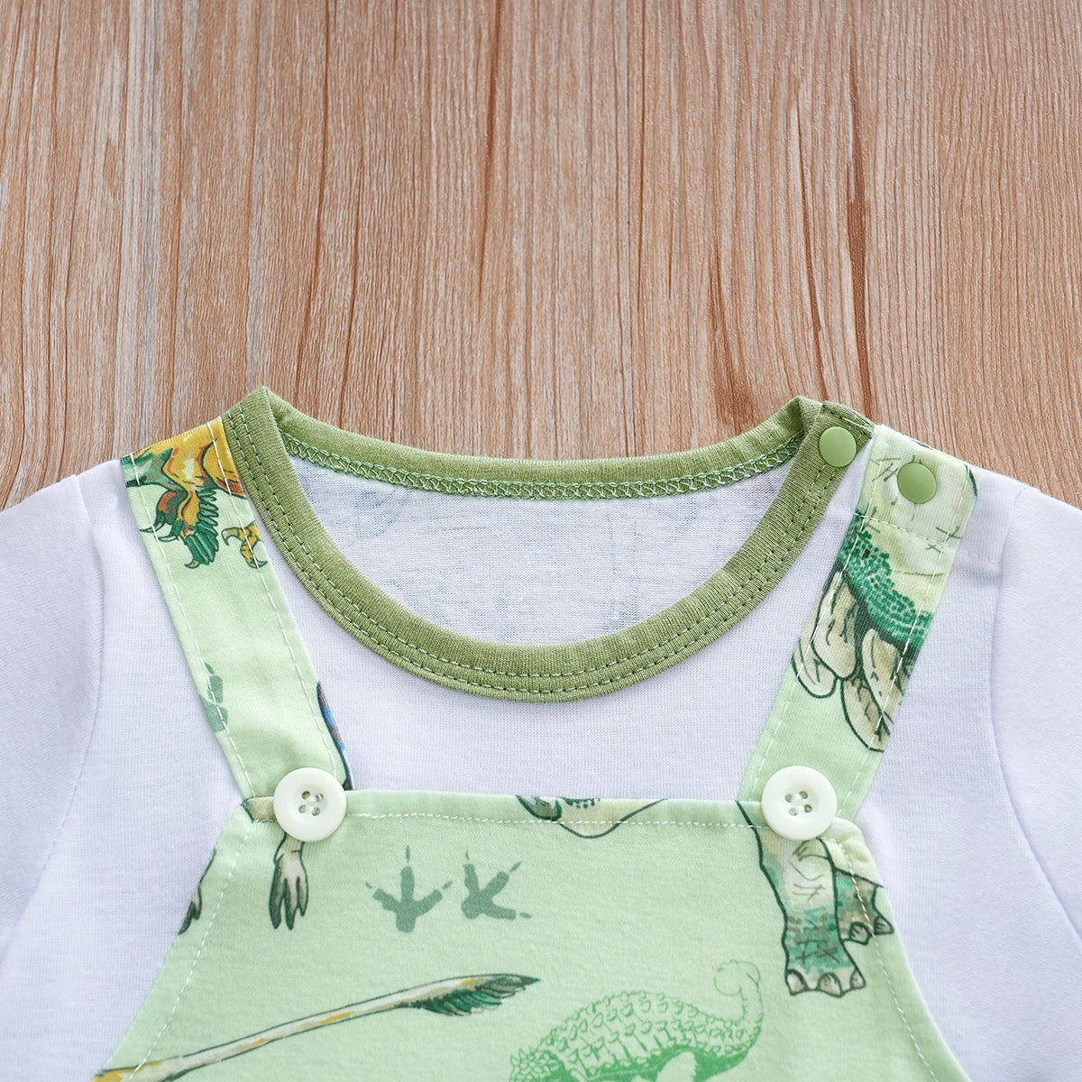 Newborn Dinosaur Print Baby Romper – Short Sleeve Summer Bodysuit for Infants (0-12M)