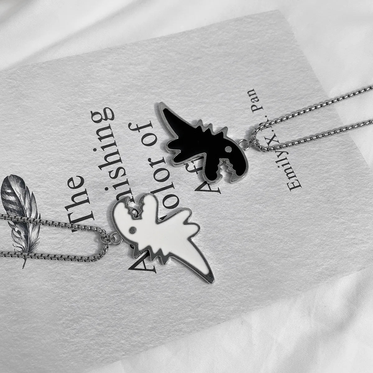 European And American Retro Creative Cute Cartoon Dinosaur Necklace Niche Design Lovers Long Sweater Chain