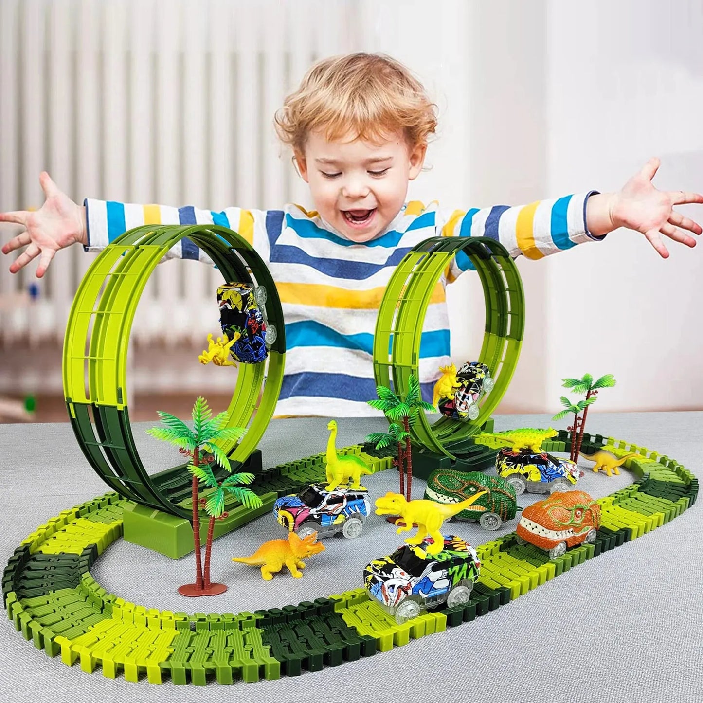 Electric Dinosaur Car Track Set – Flexible Railway with Flashing Lights